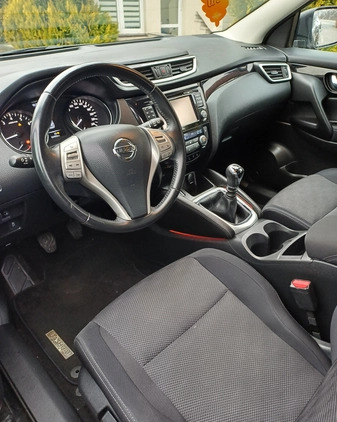 Nissan Qashqai cena 48900 przebieg: 82300, rok produkcji 2015 z Zakliczyn małe 154